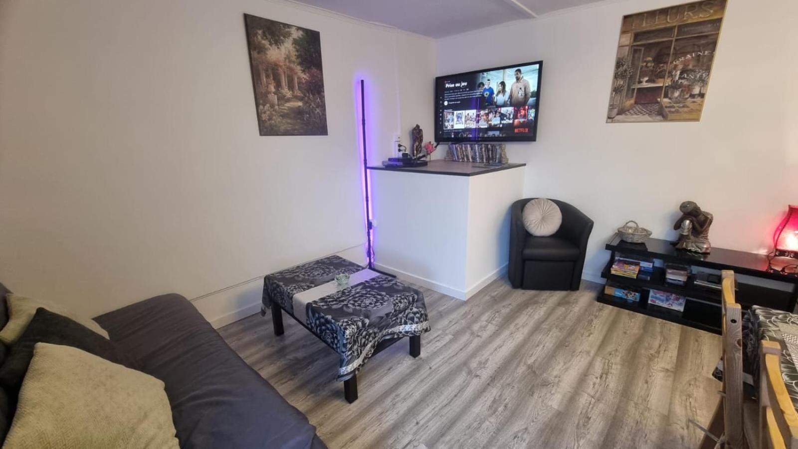 Appartement - Netflix - Marc & Cecile *